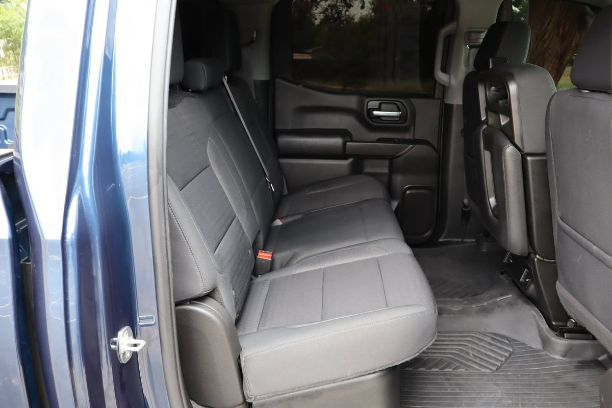 Used 2022 Chevrolet Silverado 1500 Custom AWD/4WD image 21