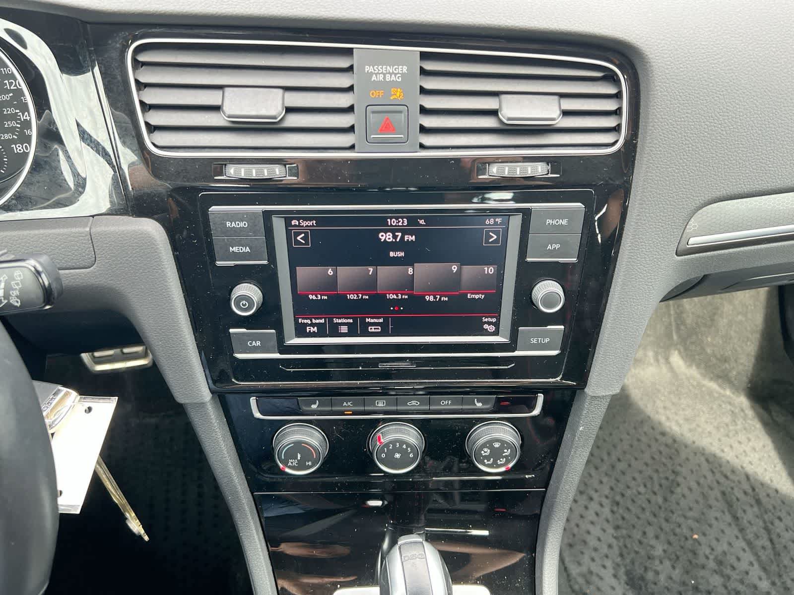 Used 2018 Volkswagen GTI S FWD image 27