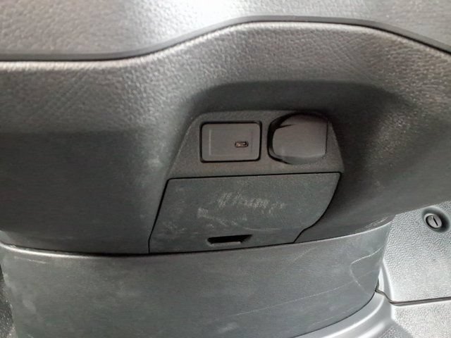 New 2025 Mercedes-Benz eSprinter 170 Cargo image 7