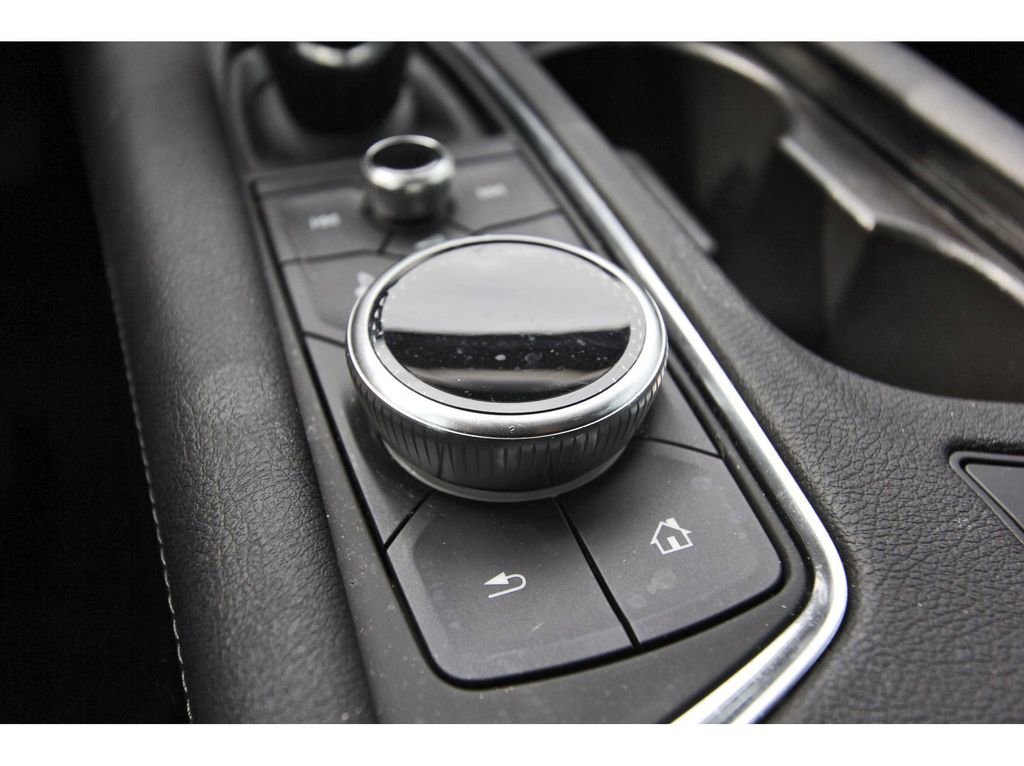 Certified 2023 Cadillac XT5 Luxury image 25