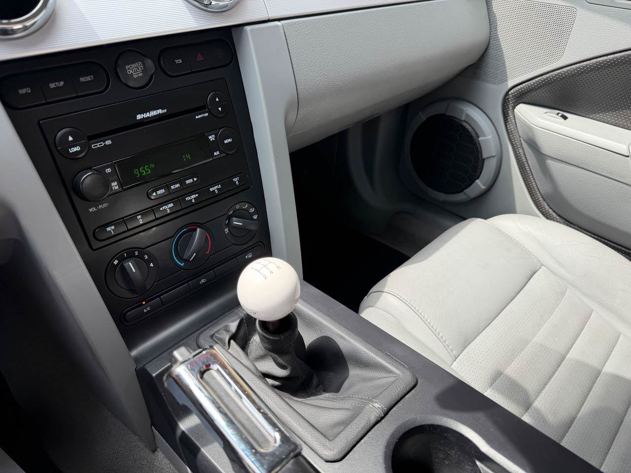 Used 2006 Ford Mustang GT Premium RWD image 24