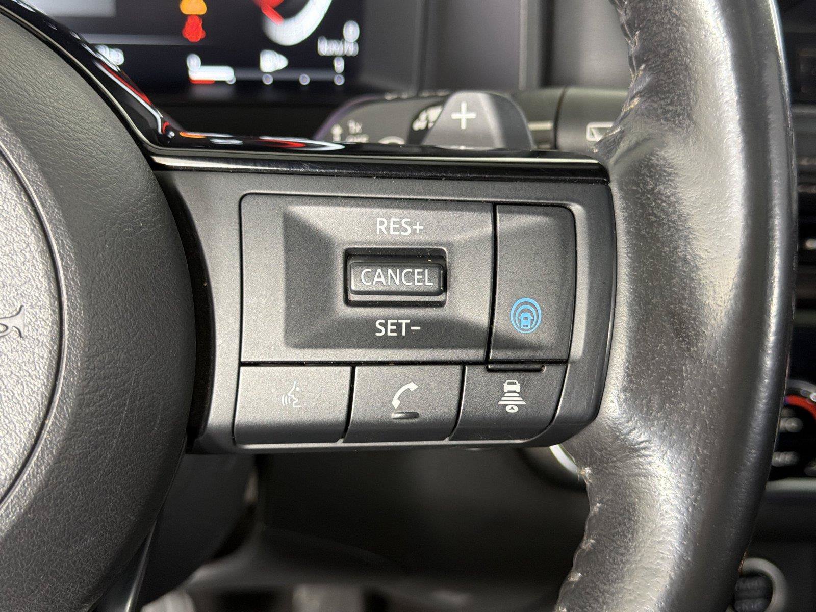 Used 2021 Nissan Rogue Platinum FWD image 26