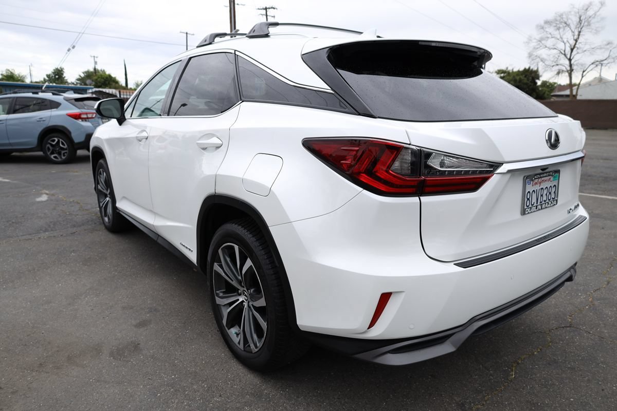 Used 2018 Lexus RX 450h AWD w/ Premium Package image 8