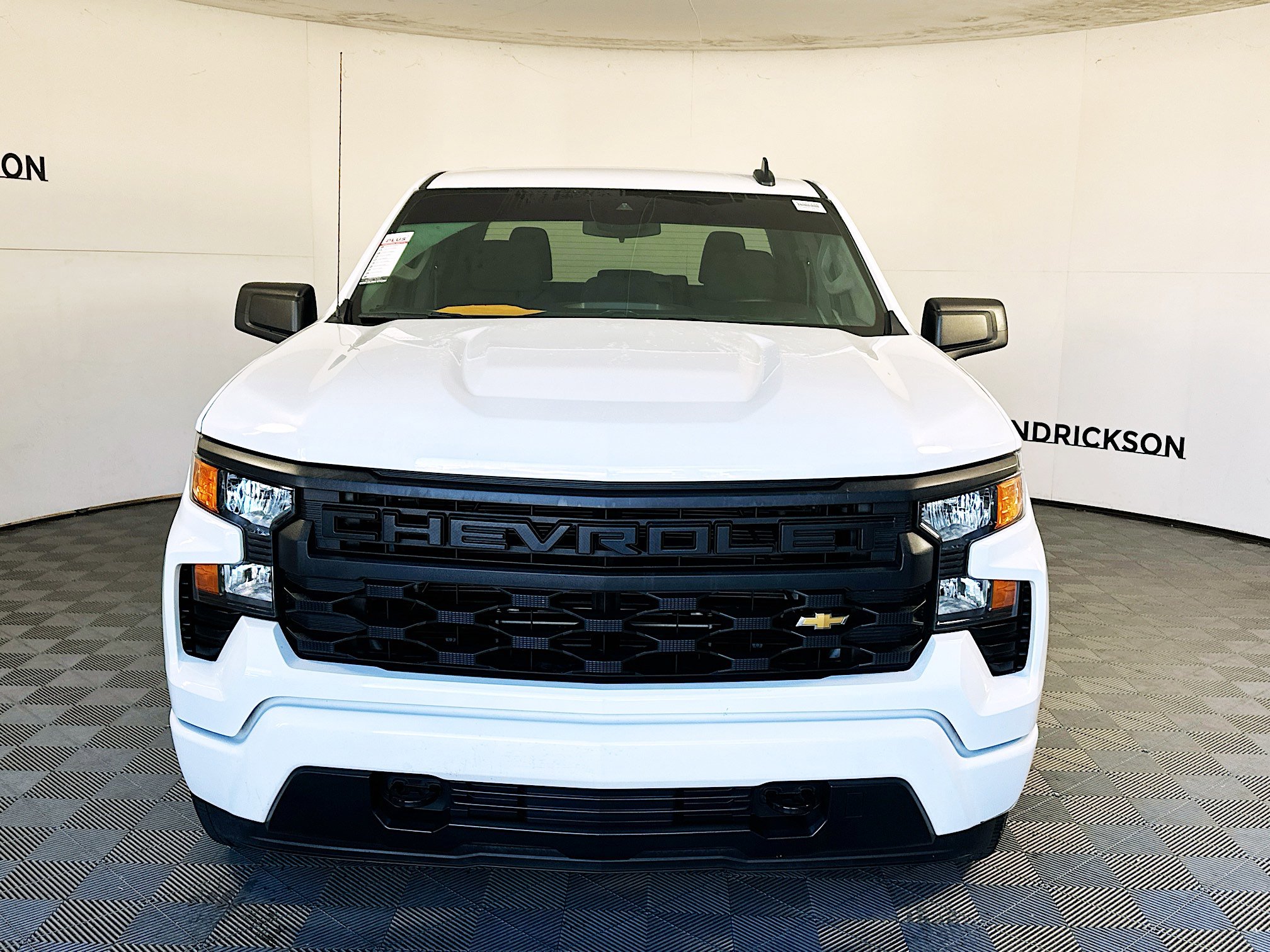 Used 2023 Chevrolet Silverado 1500 Custom image 8