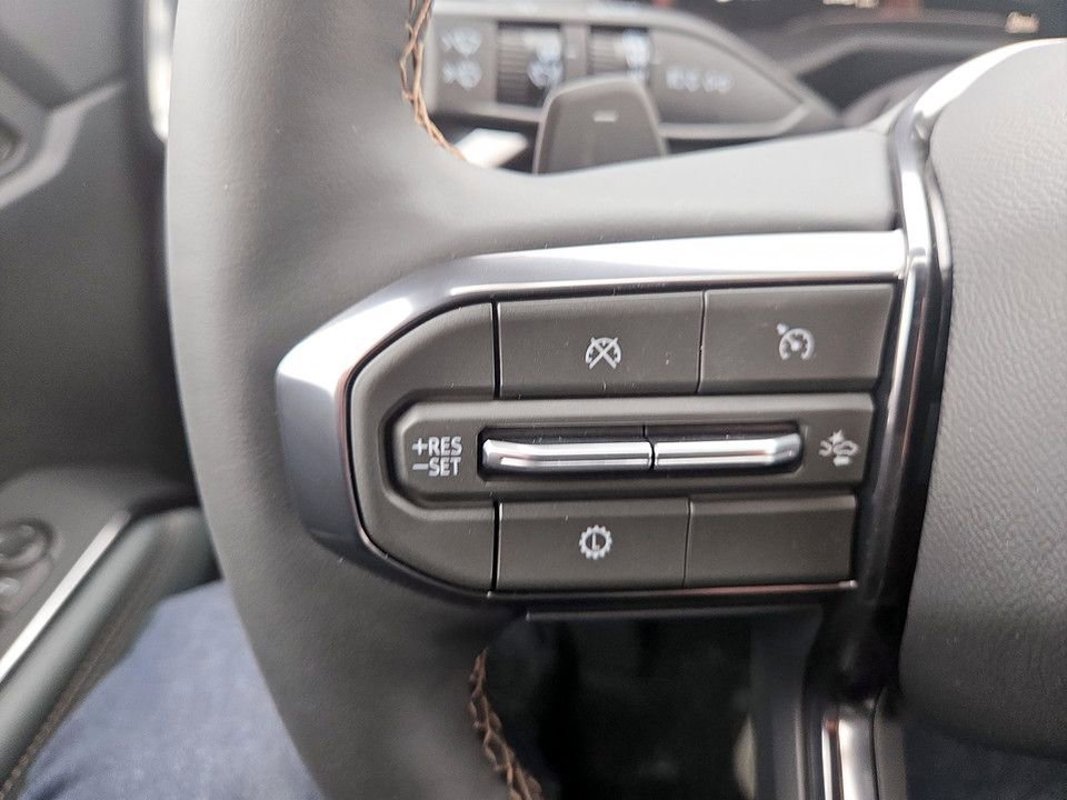 New 2026 GMC Acadia AT4 image 18