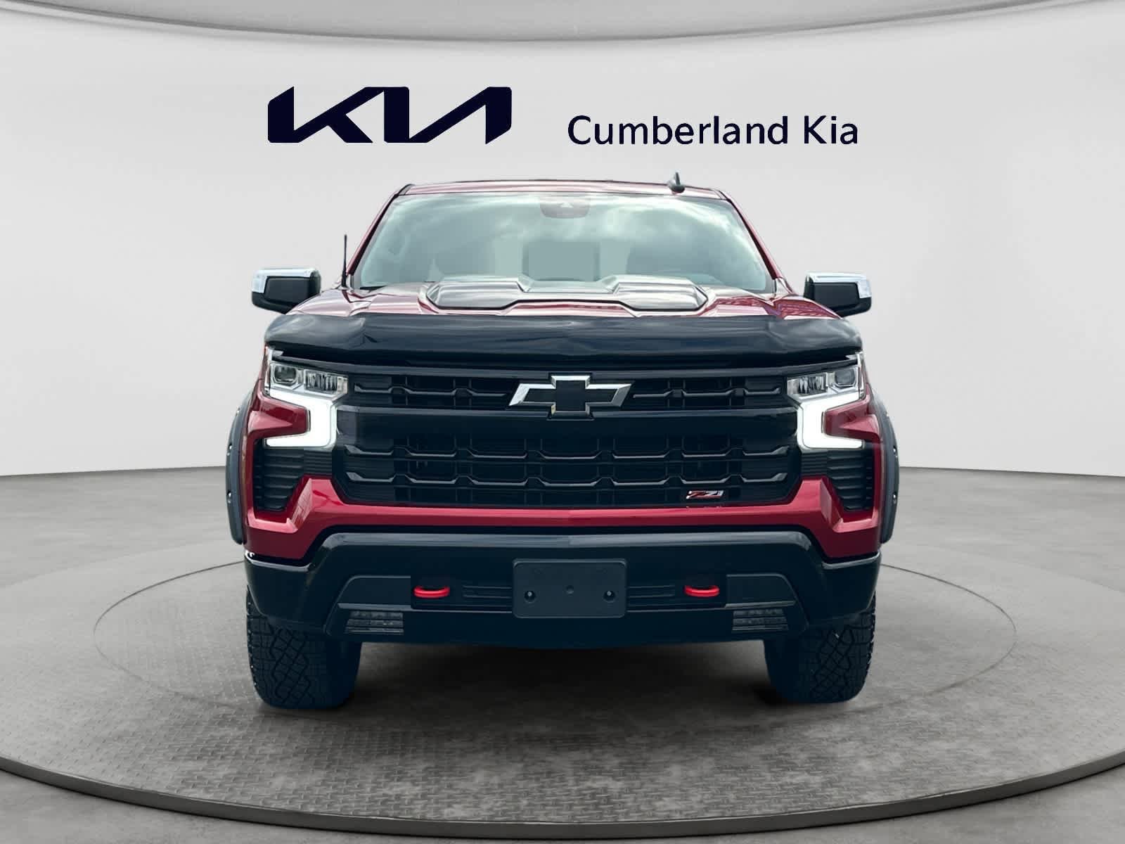 Used 2024 Chevrolet Silverado 1500 LT Trail Boss w/ Convenience Package II AWD/4WD image 8
