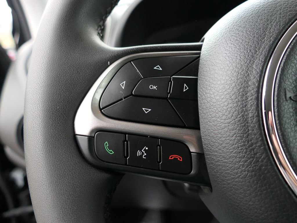 Used 2022 Jeep Renegade Latitude image 16