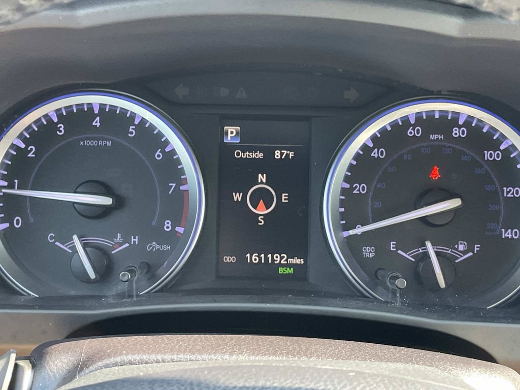Used 2018 Toyota Highlander XLE FWD image 28