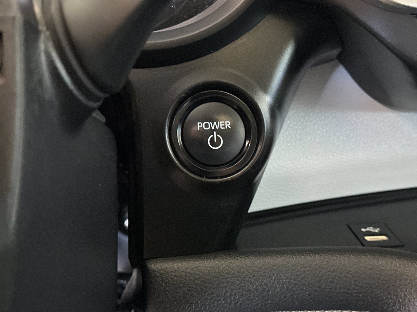 Used 2025 Toyota Sienna XLE FWD image 22