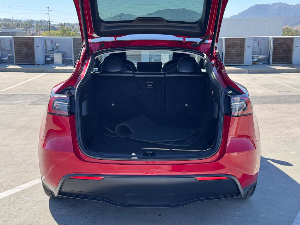 Used 2022 Tesla Model Y Performance AWD/4WD image 21