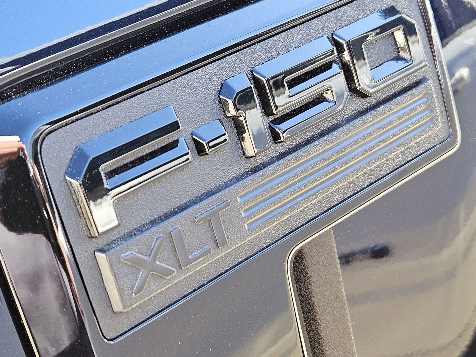 Used 2025 Ford F150 XLT w/ Equipment Group 302A MID image 14