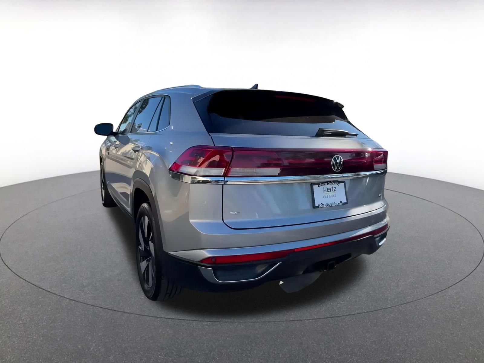 Used 2025 Volkswagen Atlas Cross Sport SE image 11