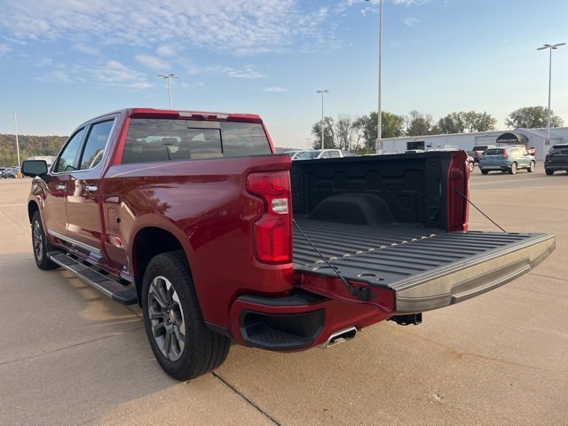 Used 2025 Chevrolet Silverado 1500 High Country image 8