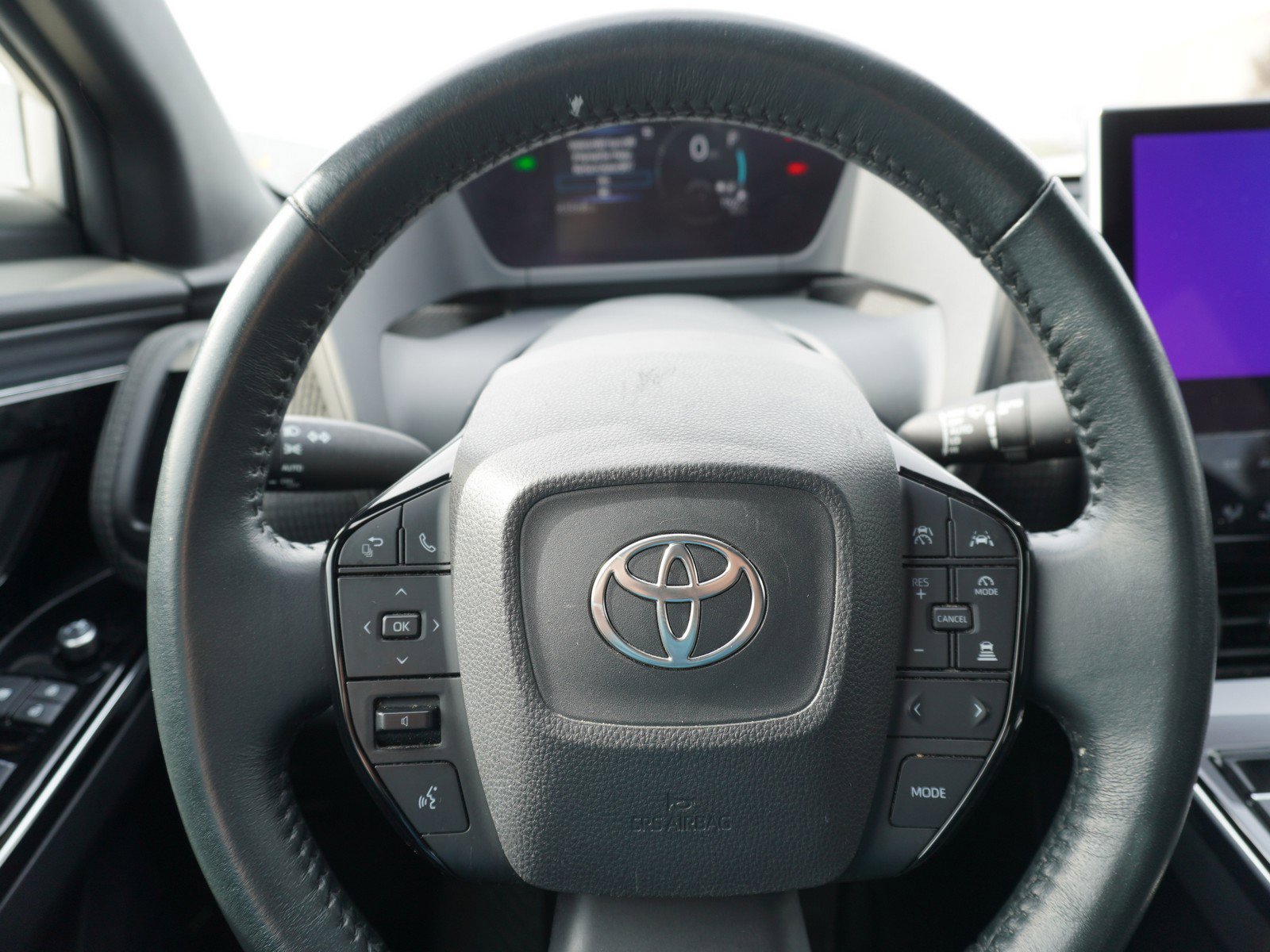 Used 2023 Toyota bZ4X Limited image 24