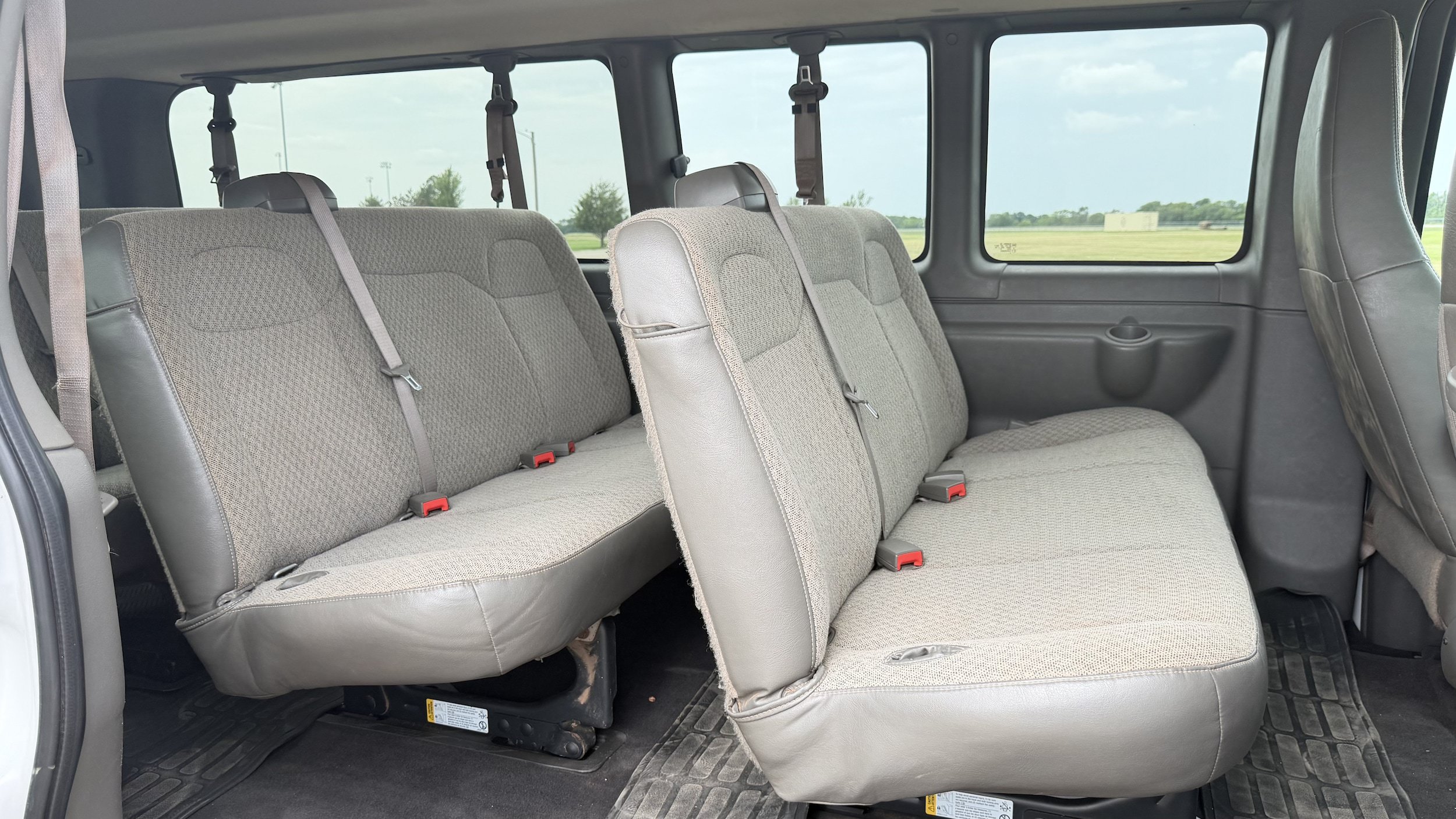 Used 2024 Chevrolet Express 3500 LS RWD image 19