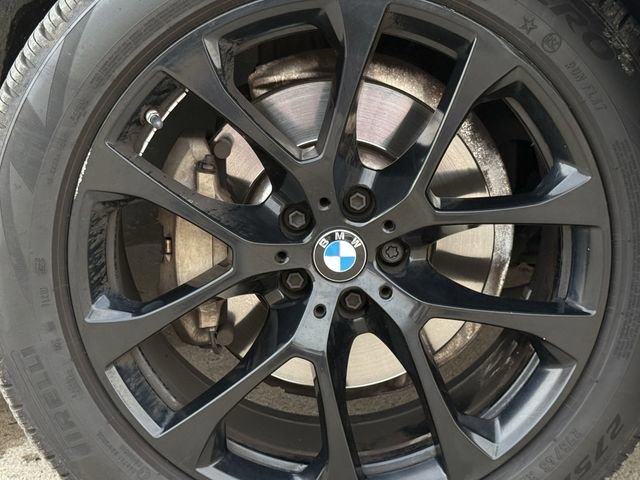 Used 2021 BMW X5 sDrive40i w/ Premium Package 3 RWD image 9