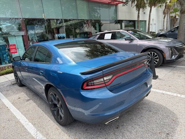 Used 2022 Dodge Charger SXT w/ Driver Convenience Group RWD image 4