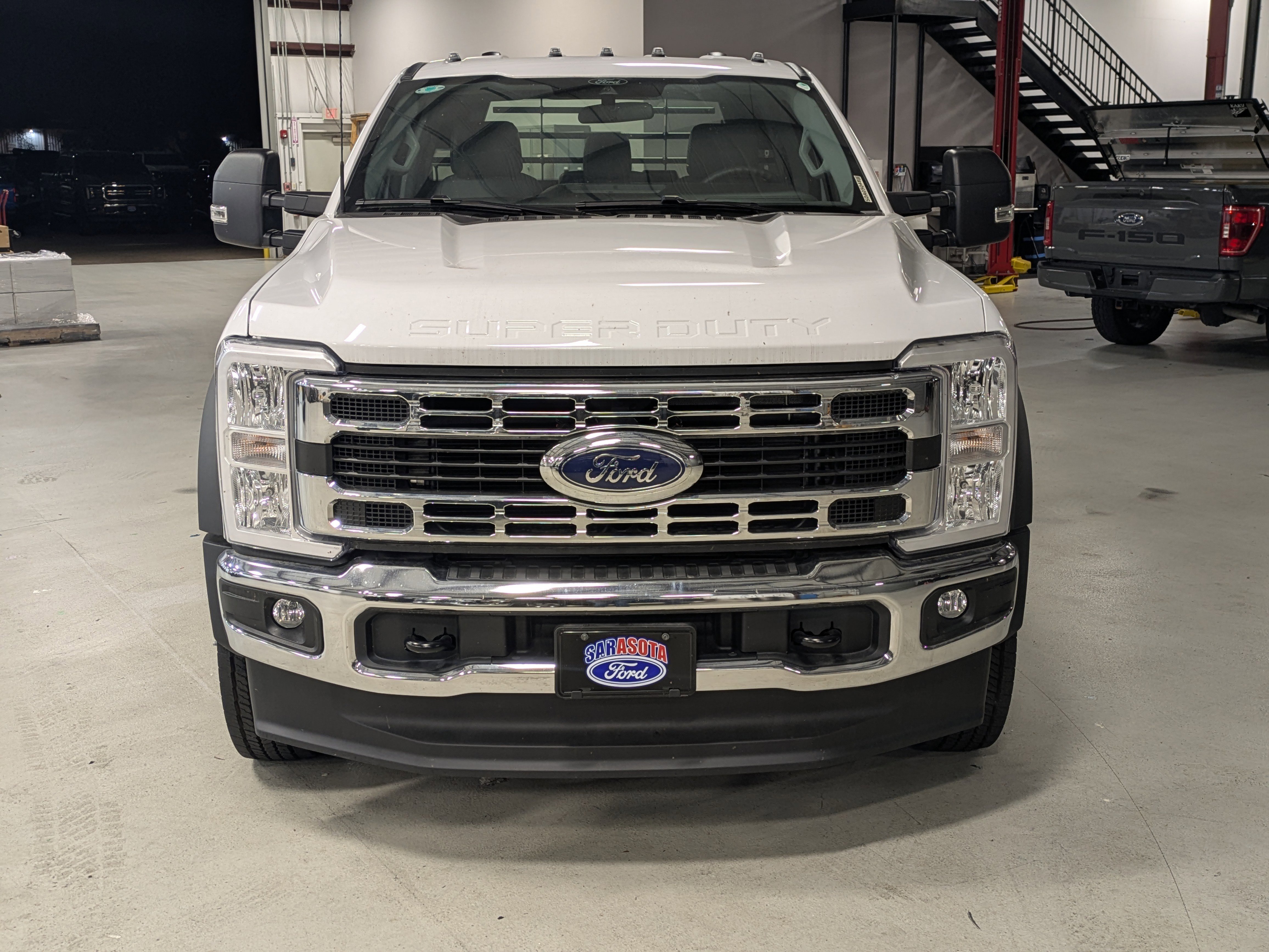 New 2025 Ford F550 4x4 Regular Cab Super Duty image 10