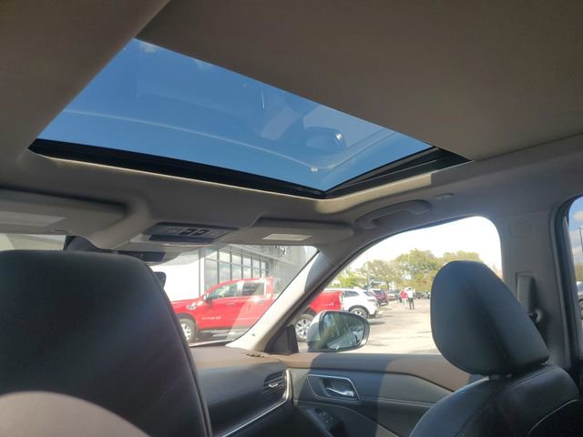 Certified 2023 Nissan Rogue Platinum image 14