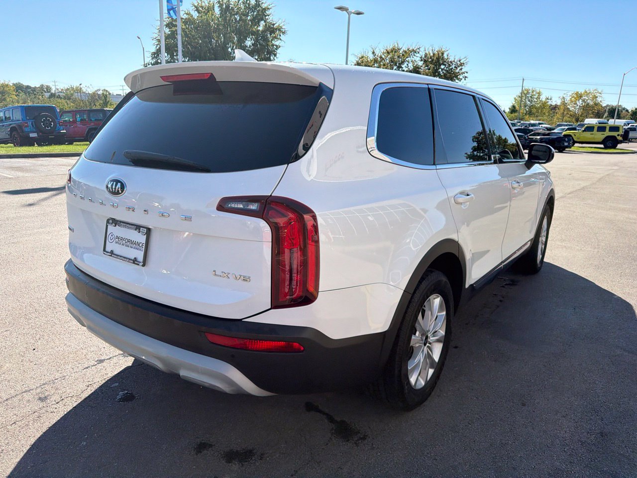 Used 2020 Kia Telluride LX AWD/4WD image 9