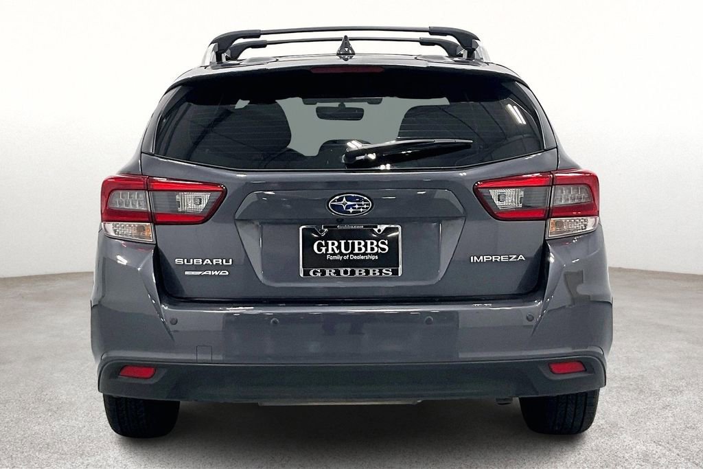 Used 2022 Subaru Impreza 2.0i Limited image 4