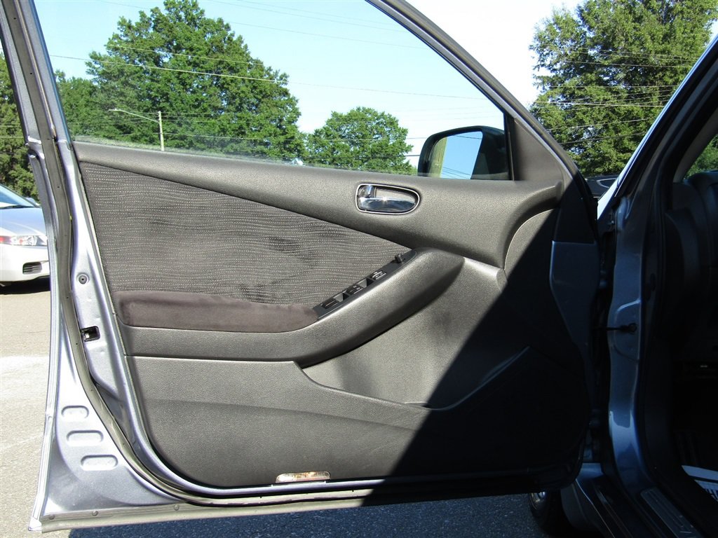 Used 2011 Nissan Altima 2.5 S w/ Convenience Pkg FWD image 20