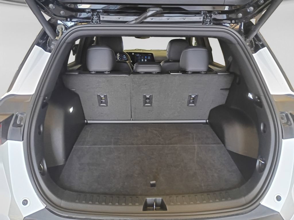 Used 2025 Chevrolet Equinox LT w/ Convenience Package II AWD/4WD image 44