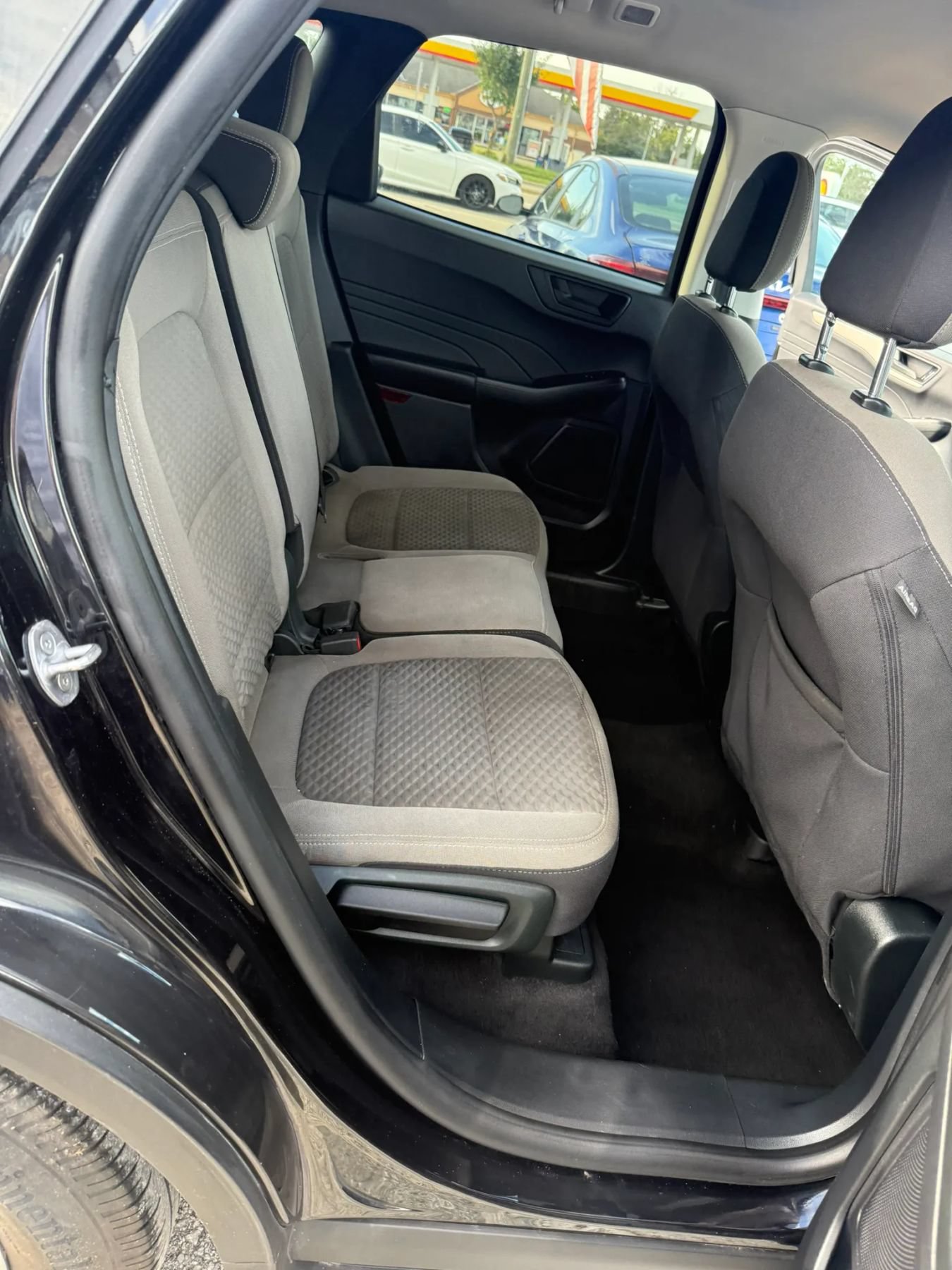 Used 2022 Ford Escape SE FWD image 20