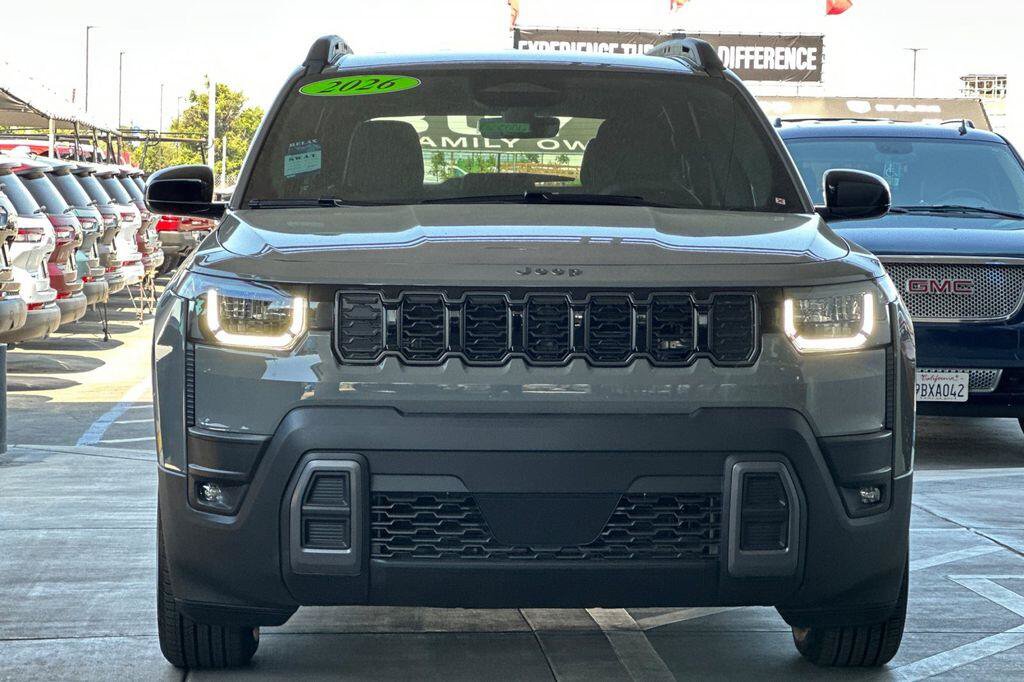New 2026 Jeep Cherokee Laredo AWD/4WD image 9