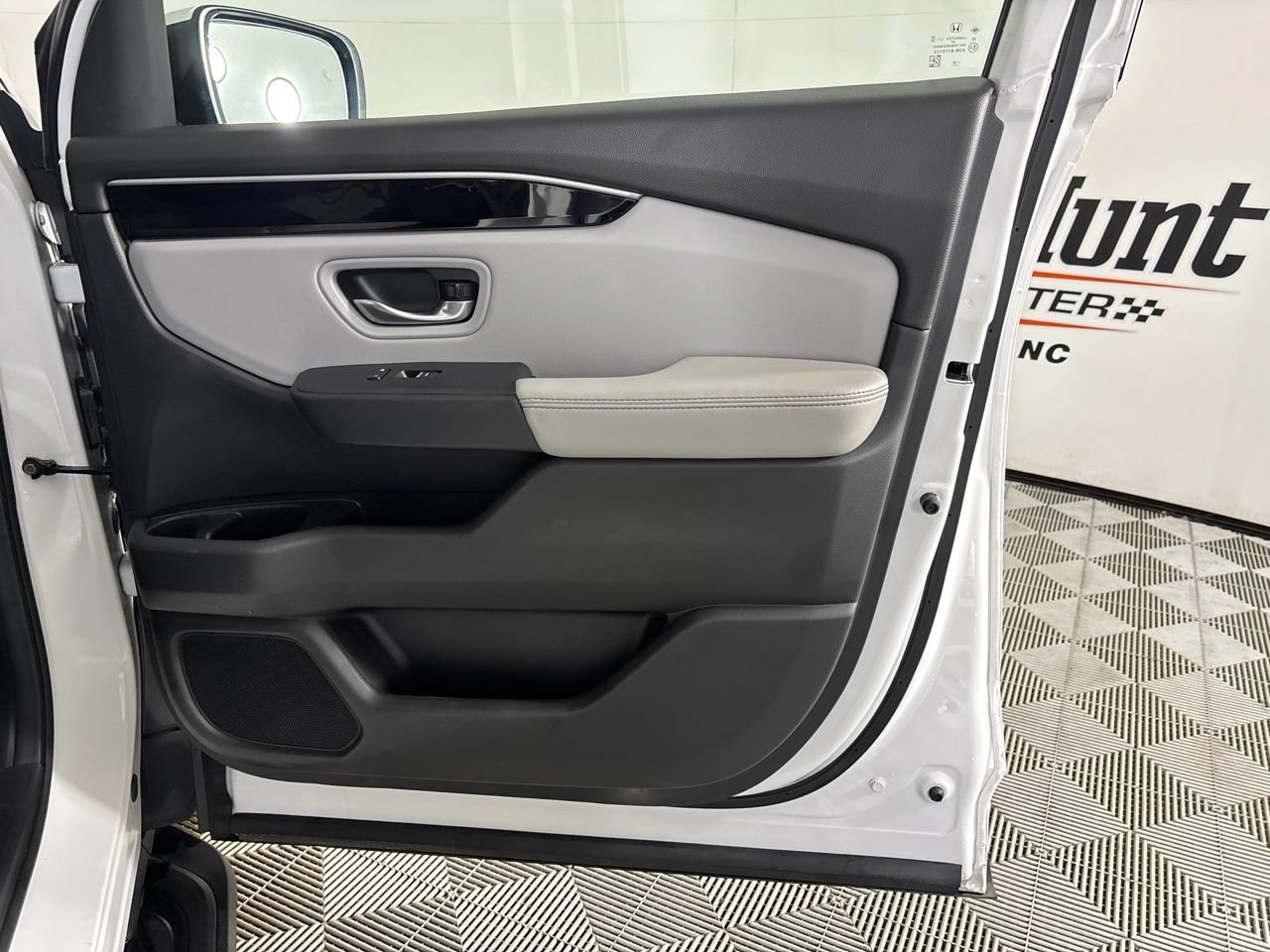 Used 2025 Honda Pilot Touring image 31
