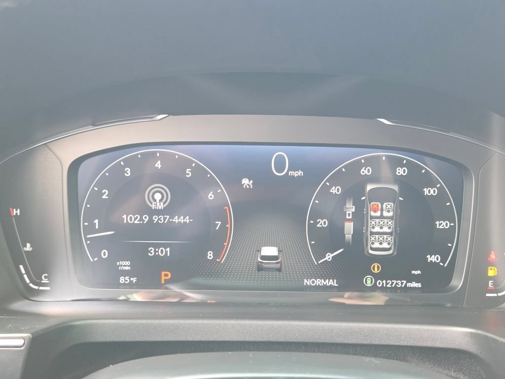 Used 2025 Honda Pilot Elite image 40
