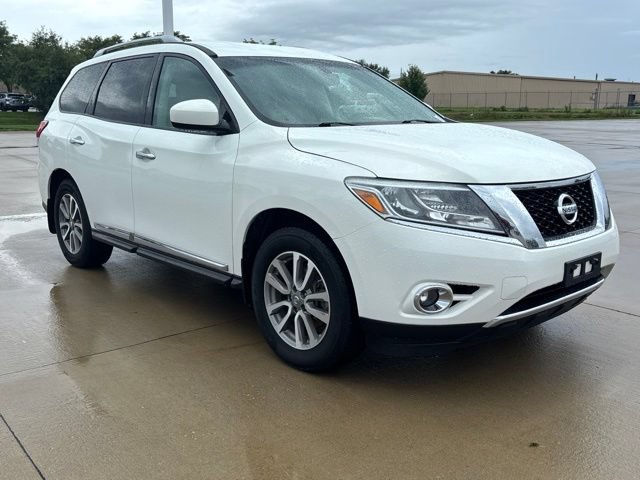Used 2013 Nissan Pathfinder SL w/ Trailer Tow Pkg AWD/4WD image 4