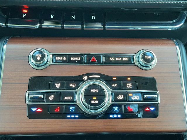 Used 2022 Lincoln Aviator Reserve w/ Equipment Group 201A image 27