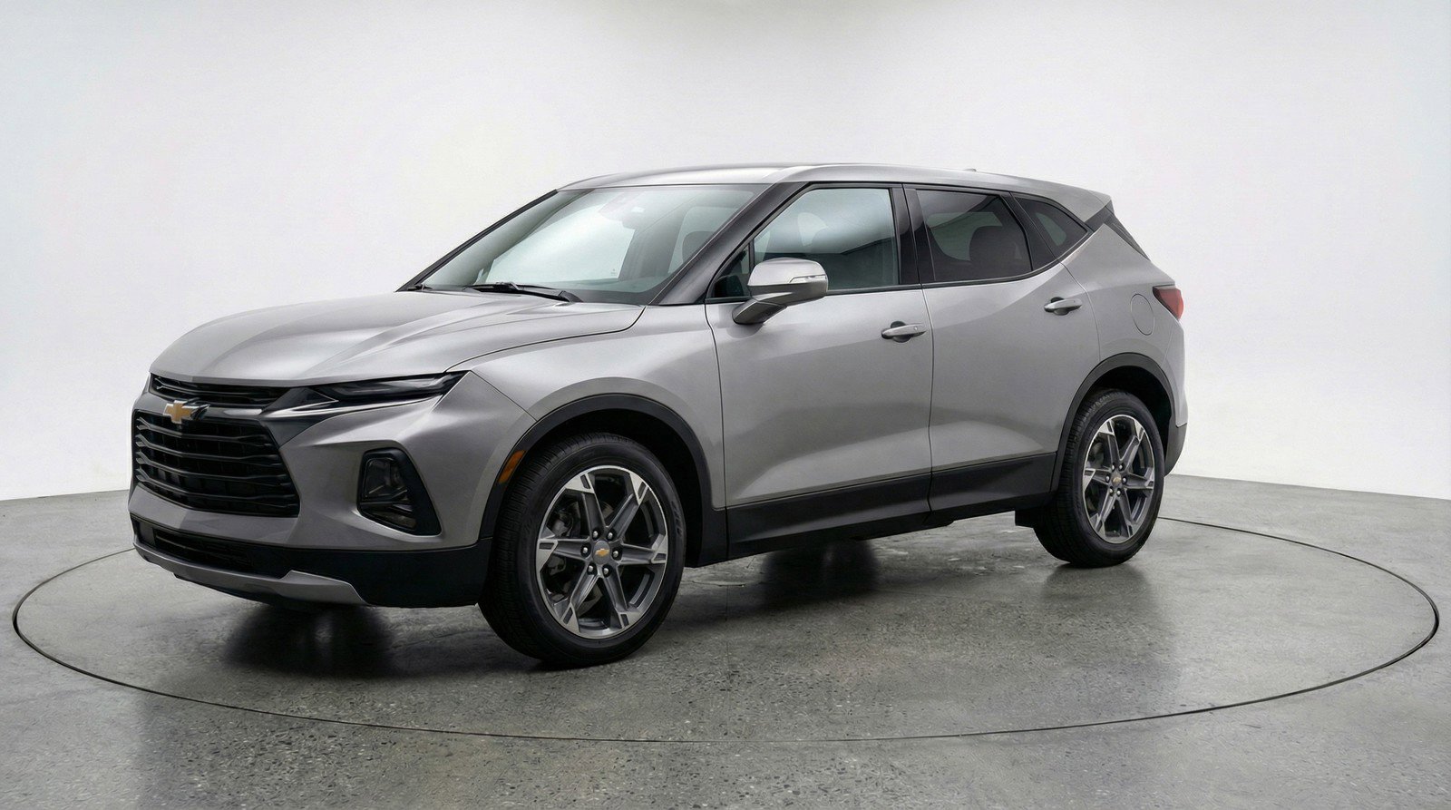 Used 2025 Chevrolet Blazer LT FWD image 3