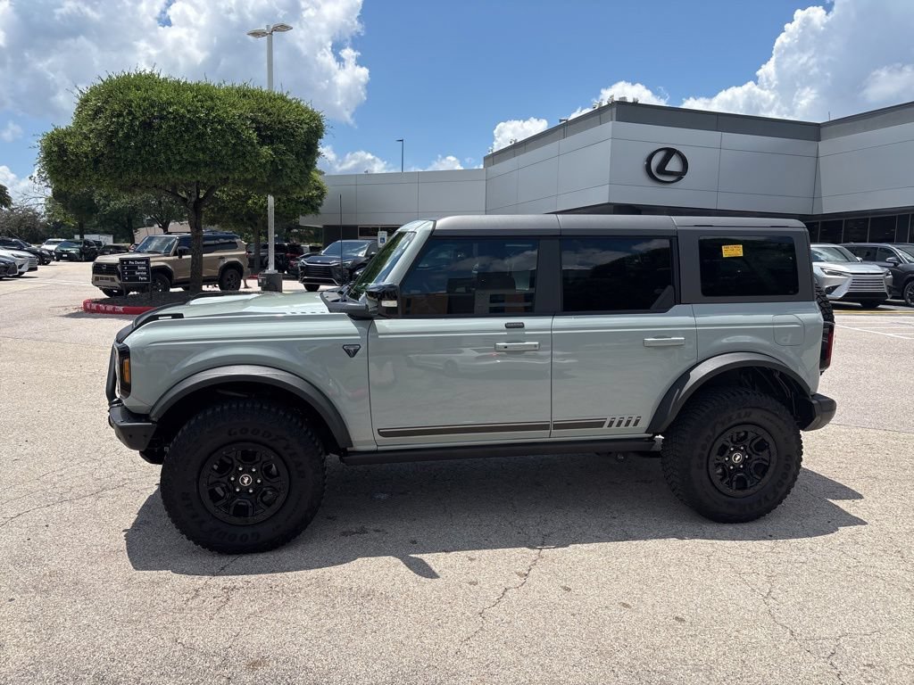 Used 2021 Ford Bronco First Edition AWD/4WD image 2