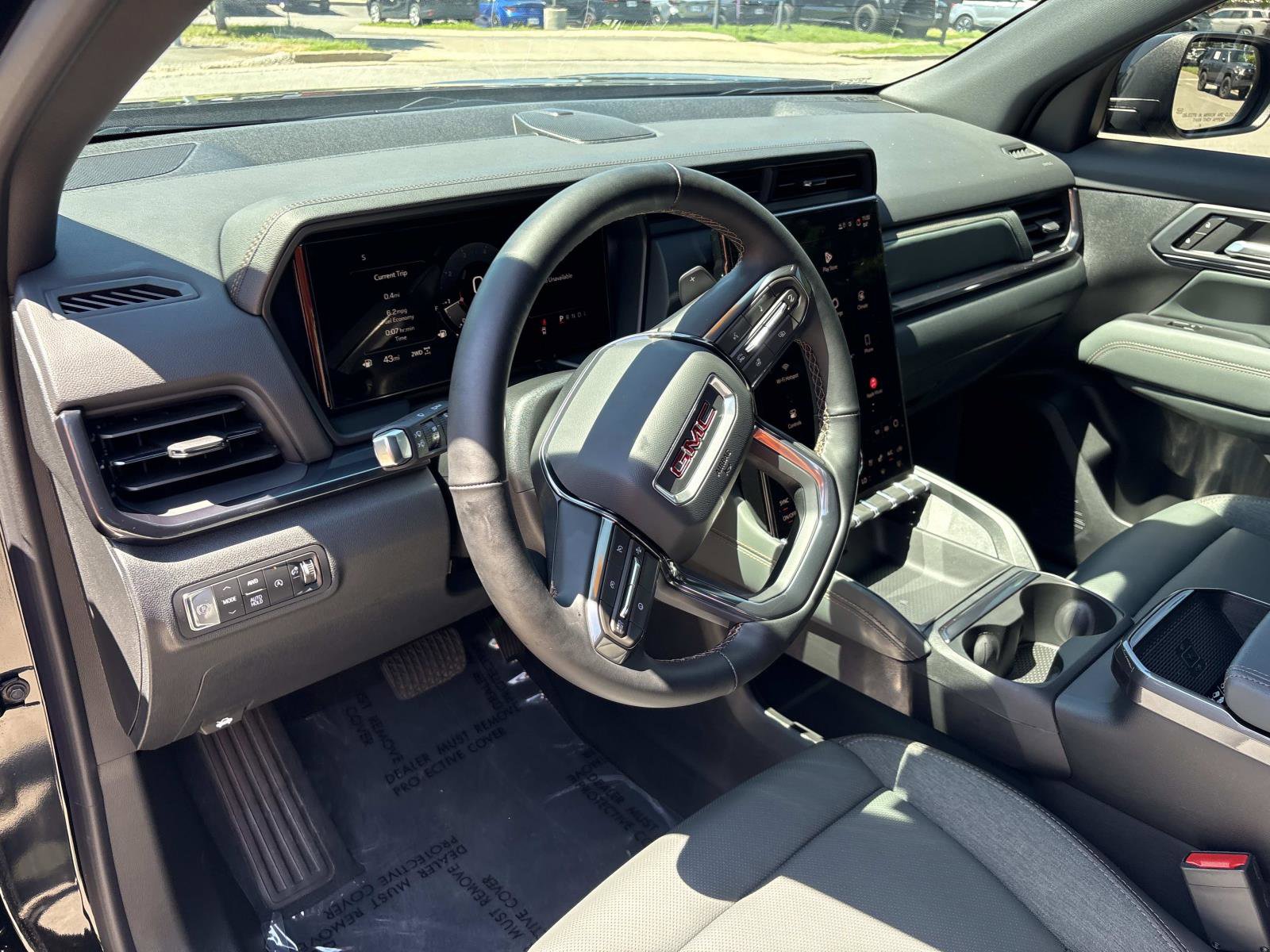 Used 2026 GMC Terrain AT4 w/ Convenience Package III AWD/4WD image 17