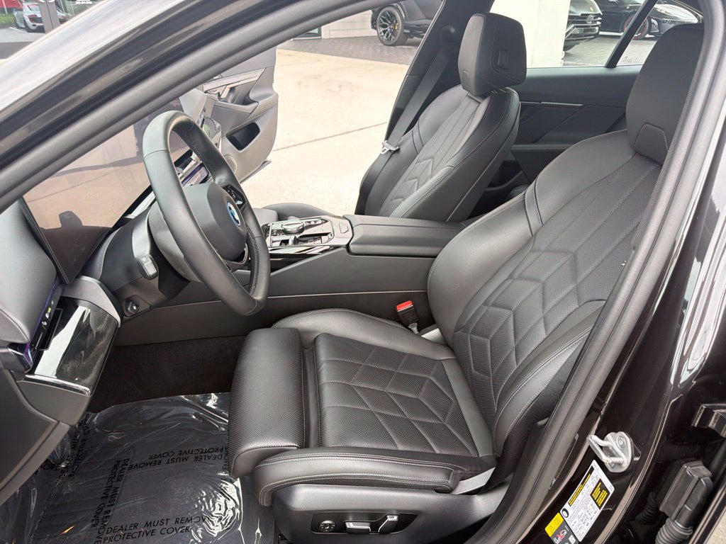 Used 2024 BMW i5 eDrive40i w/ Premium Package RWD image 19