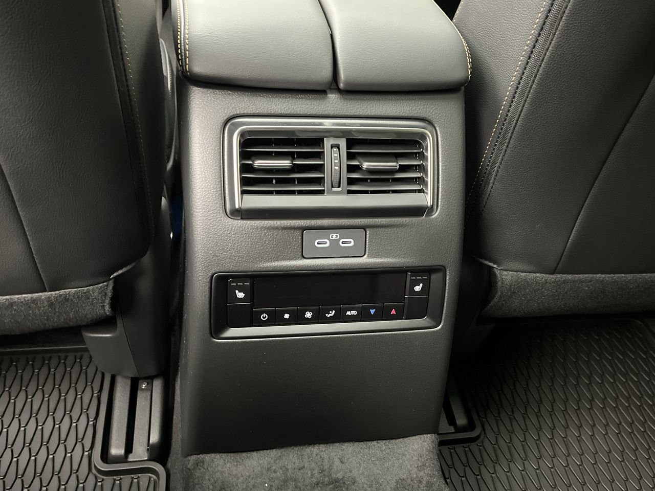 New 2026 MAZDA CX-70 3.3 Turbo w/ Premium Package image 13