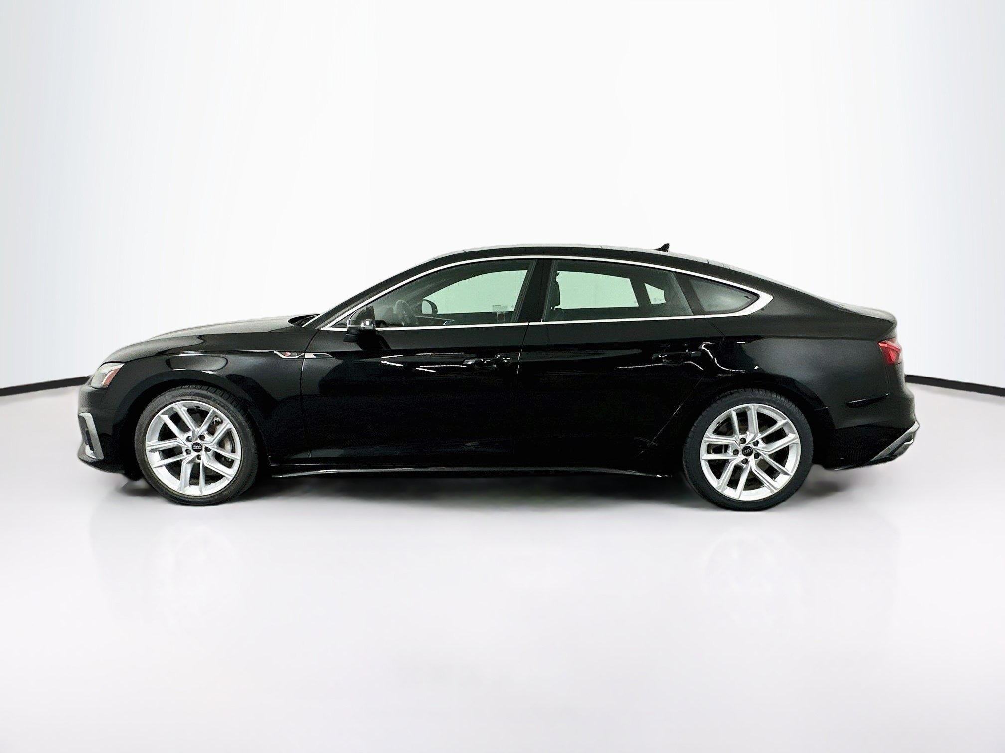 Used 2024 Audi A5 2.0T Premium Plus AWD/4WD image 4
