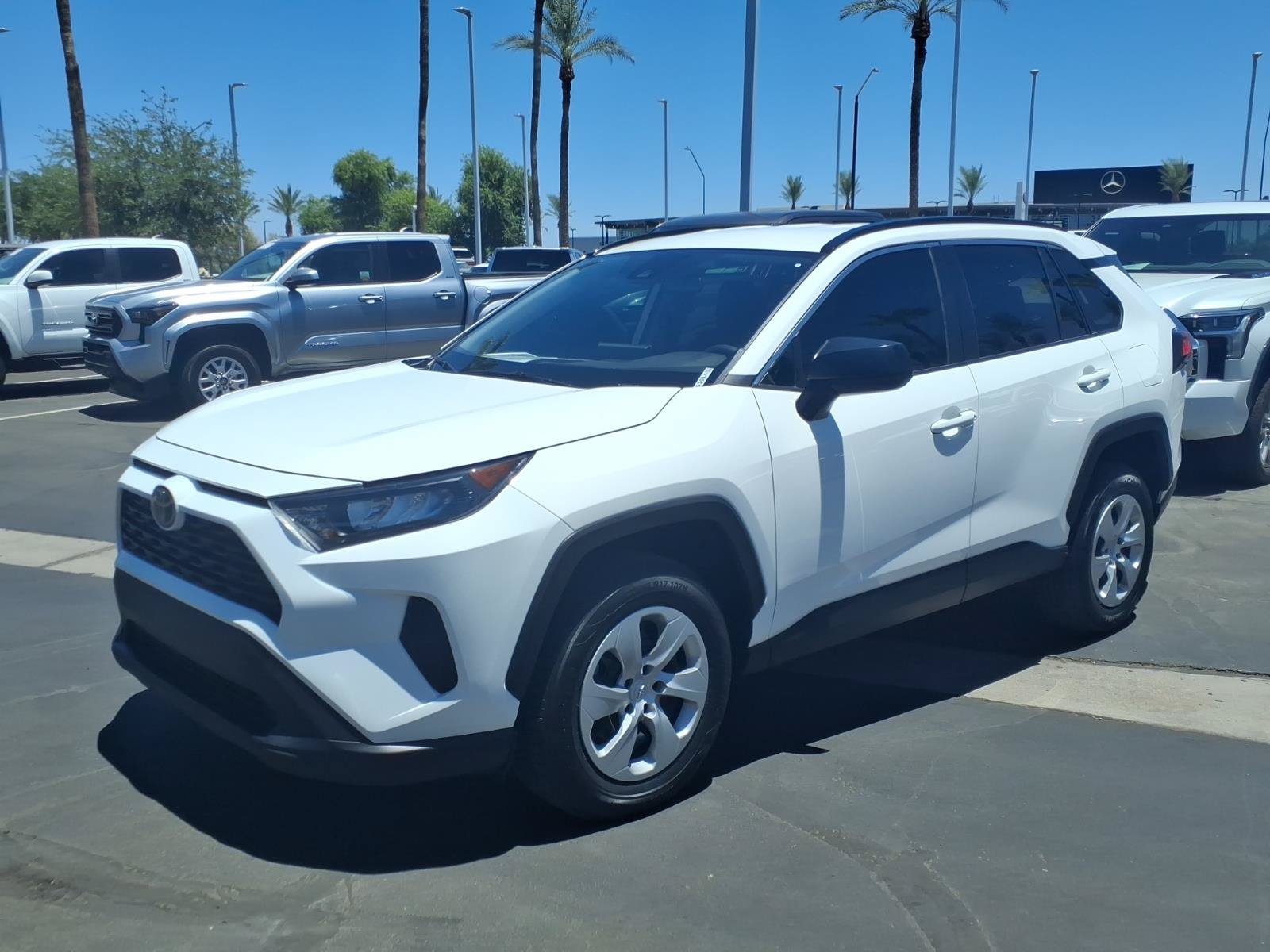 Used 2021 Toyota RAV4 LE w/ Carpet Mat Package (TMS) FWD image 8