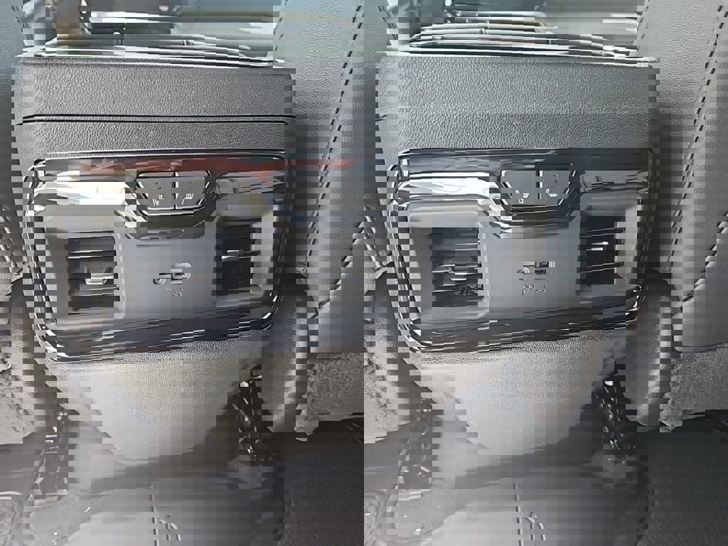 New 2026 GMC Sierra 3500 AT4 image 19