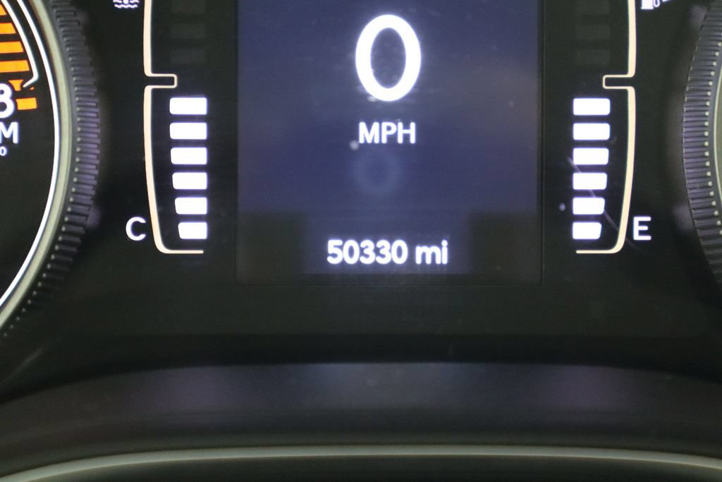 Used 2020 Jeep Cherokee Latitude Lux w/ Quick Order Package 26H Lux FWD image 36