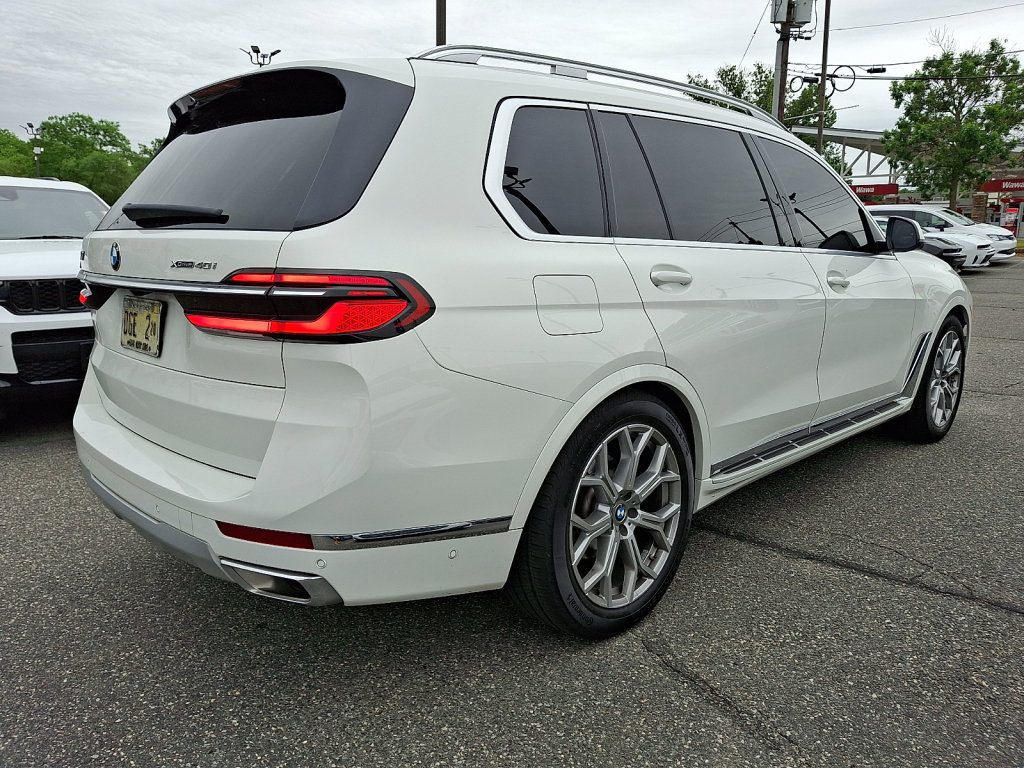 Used 2025 BMW X7 xDrive40i AWD/4WD image 4
