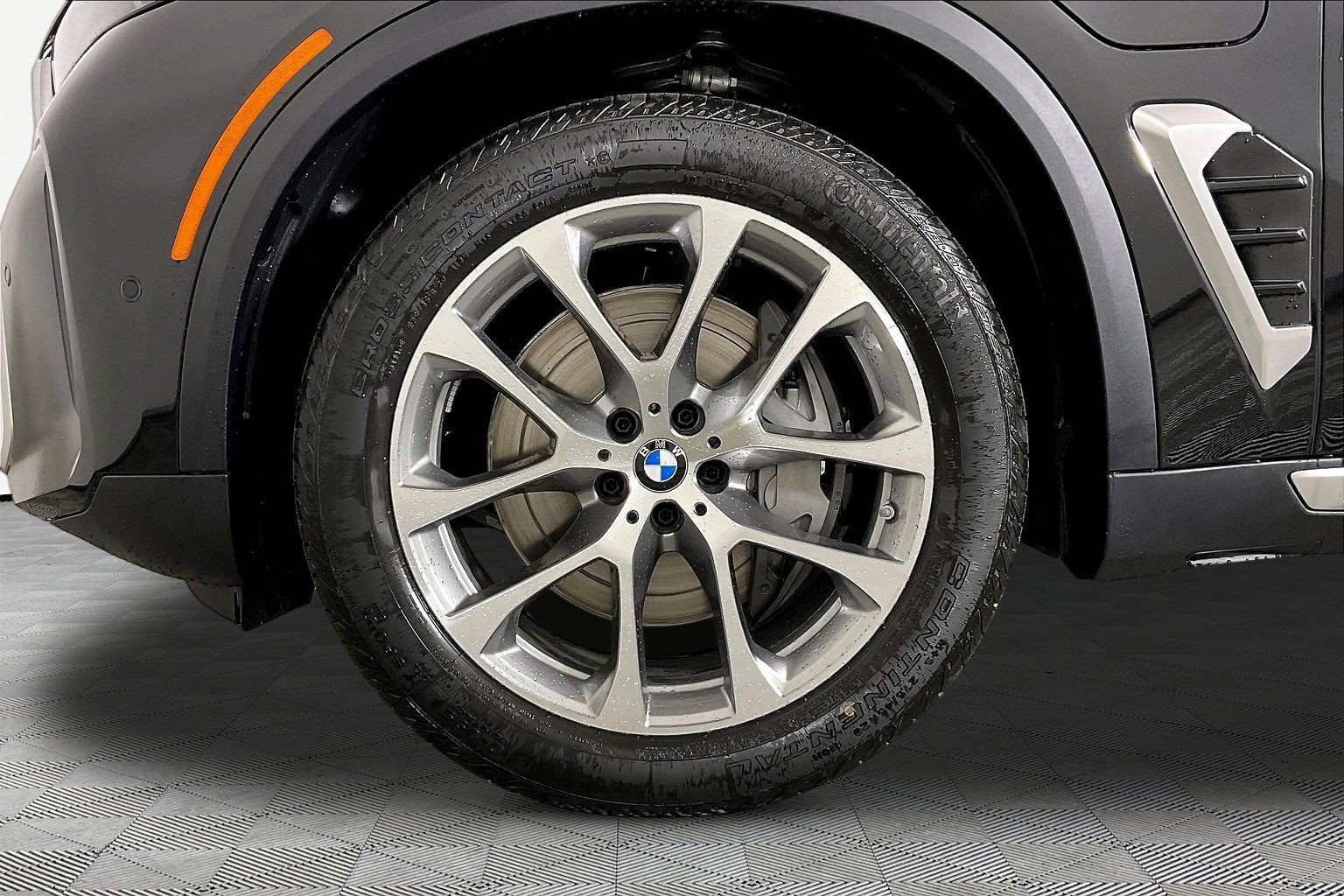New 2026 BMW X5 xDrive50e w/ Premium Package AWD/4WD image 20