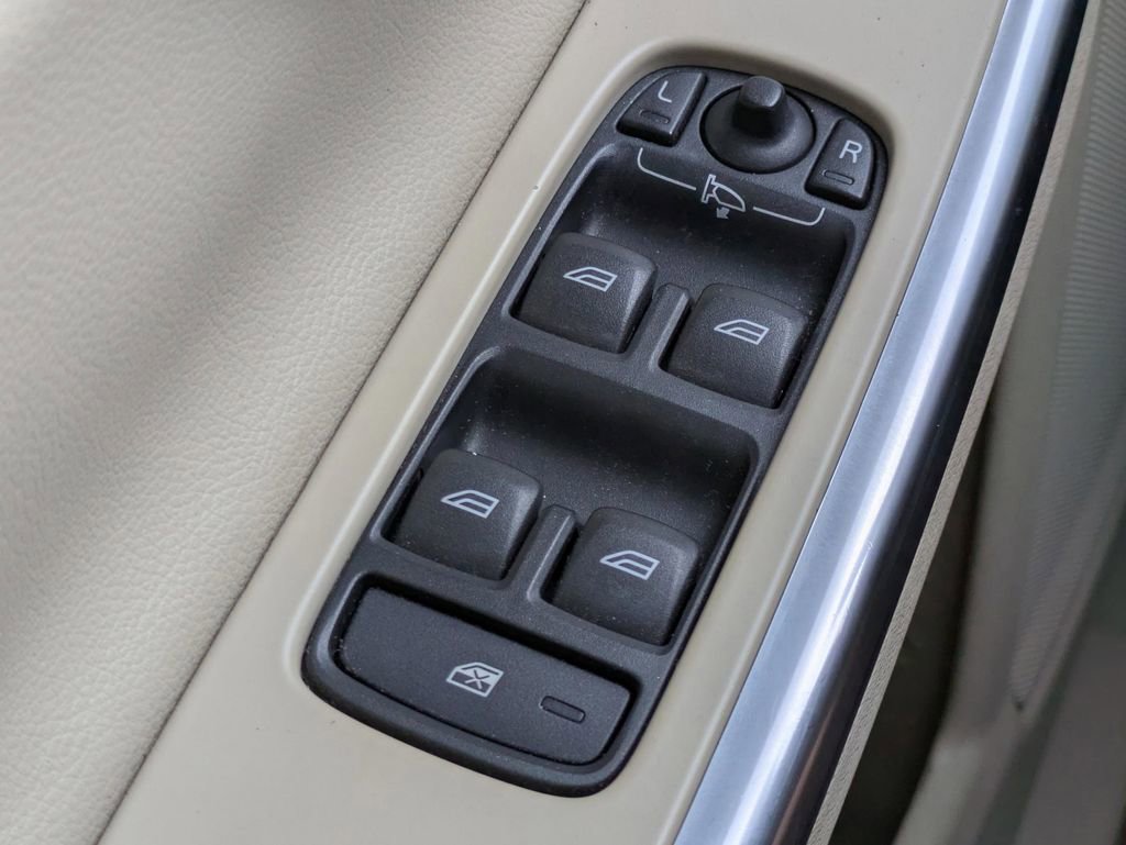 Used 2015 Volvo V60 T5 Premier Plus FWD image 23