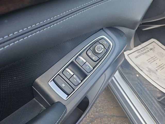 Used 2023 Subaru Ascent Touring image 11