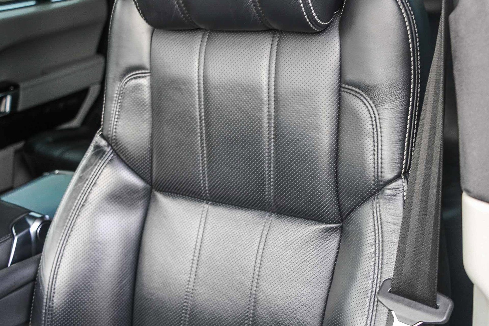 Used 2017 Land Rover Range Rover Long Wheelbase Autobiography image 26