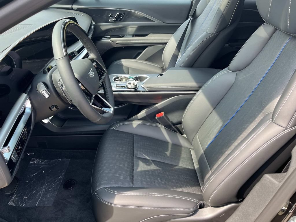 New 2026 Cadillac Lyriq Luxury RWD image 19