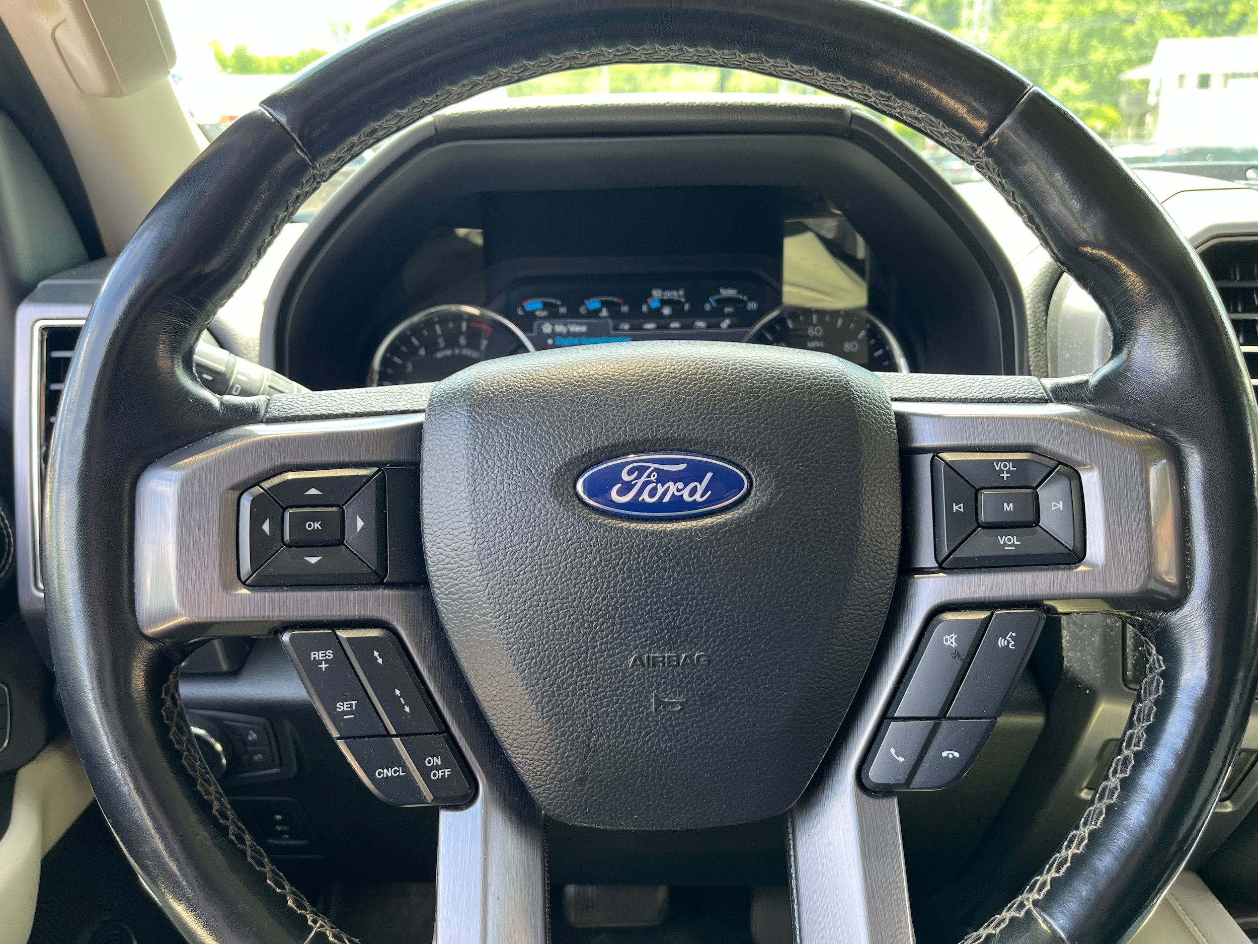 Used 2019 Ford Expedition Platinum AWD/4WD image 22