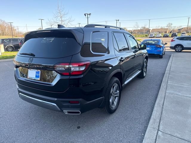 Certified 2026 Honda Pilot EX-L image 4